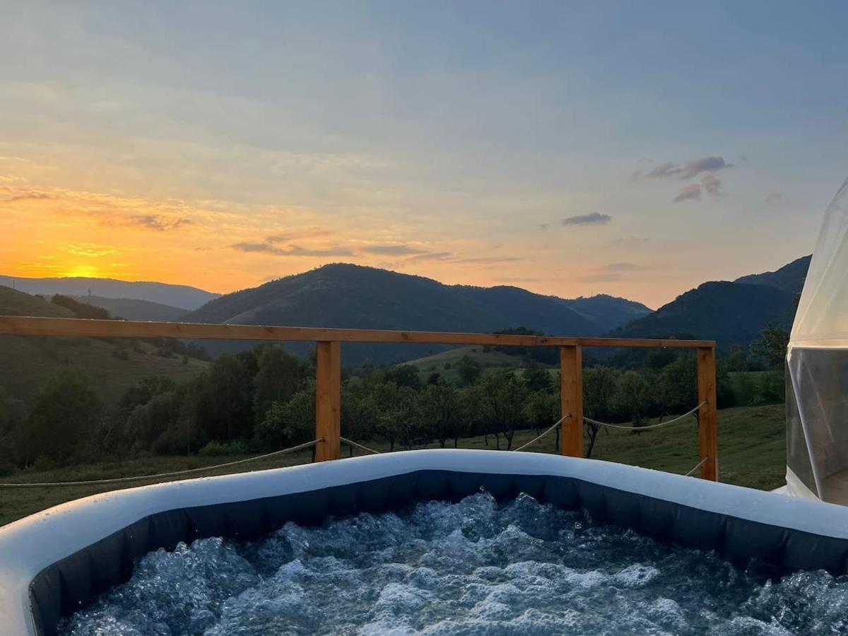 Tranquil Dome - Manta'S Retreat Glamping Cornereva Exterior foto