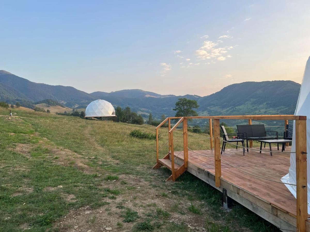 Tranquil Dome - Manta'S Retreat Glamping Cornereva Exterior foto