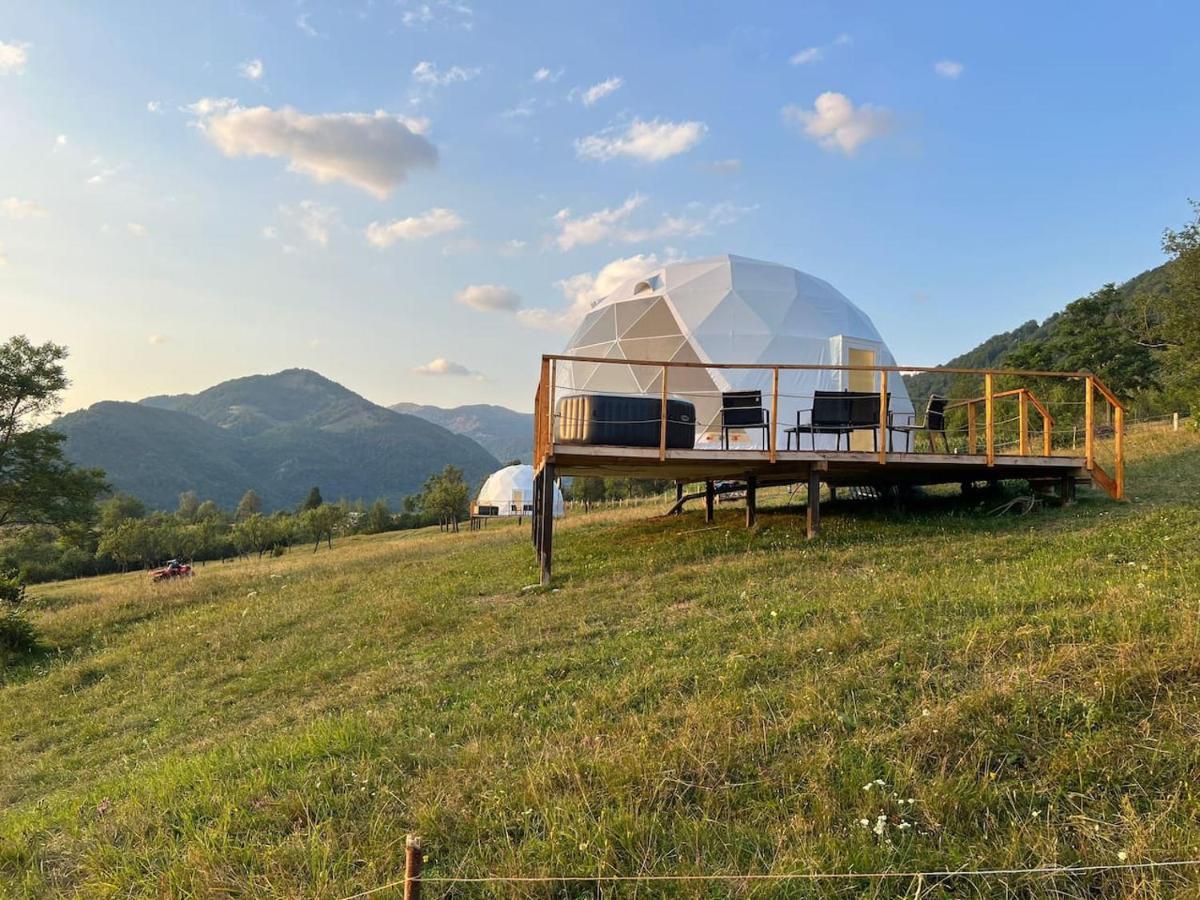 Tranquil Dome - Manta'S Retreat Glamping Cornereva Exterior foto