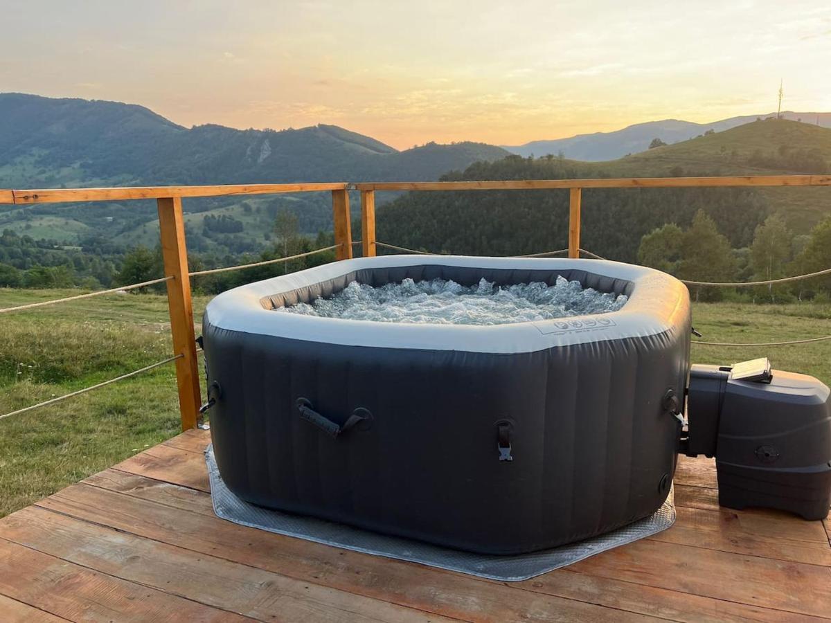 Tranquil Dome - Manta'S Retreat Glamping Cornereva Exterior foto