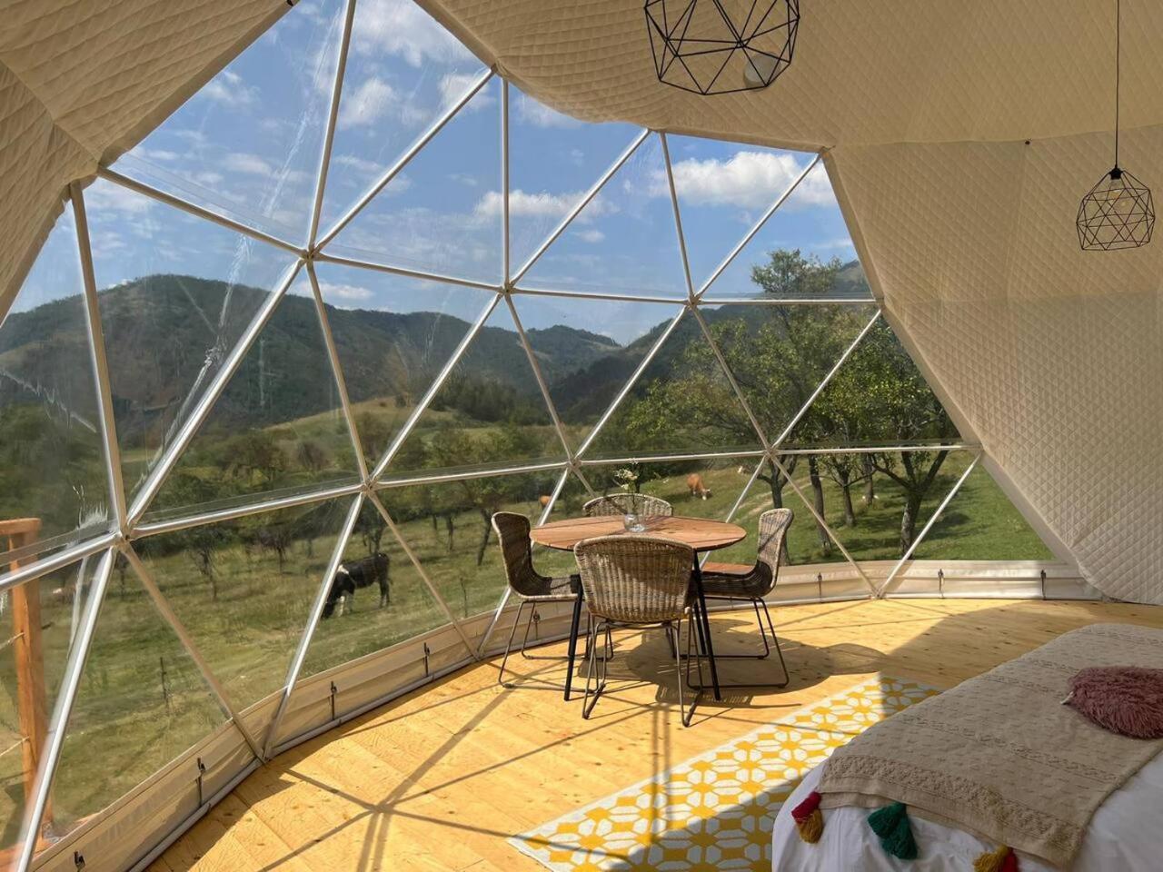 Tranquil Dome - Manta'S Retreat Glamping Cornereva Exterior foto